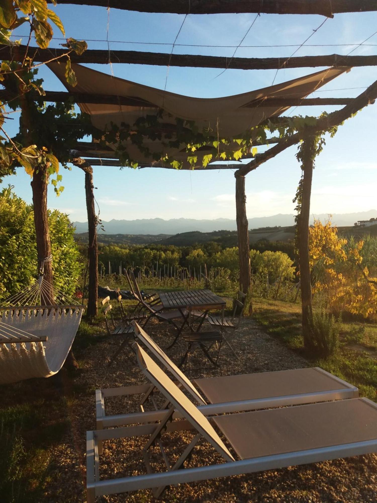 B&B Sant'Anna 21 Monforte D'Alba Bagian luar foto