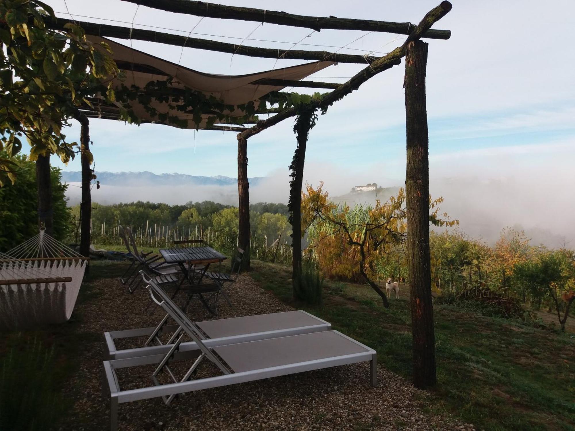 B&B Sant'Anna 21 Monforte D'Alba Bagian luar foto